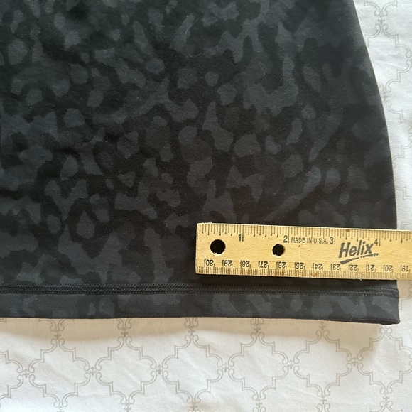 Lululemon Blk/Grey Camo - Picture 8 of 8